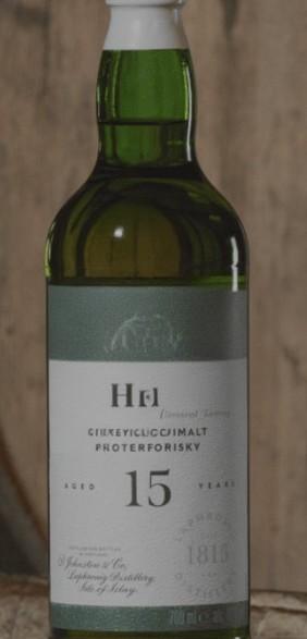 Laphroaig Relance Son 15 Ans Et Réinstalle Un Compte D’âge Stratégique.